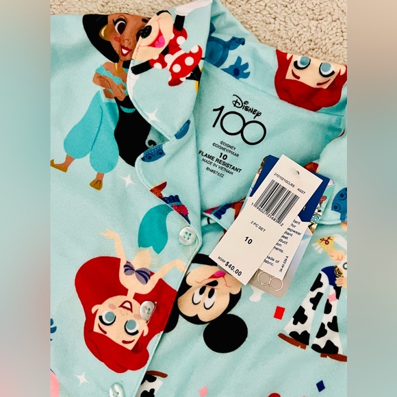DISNEY Pajama Set - Picture 3 of 4